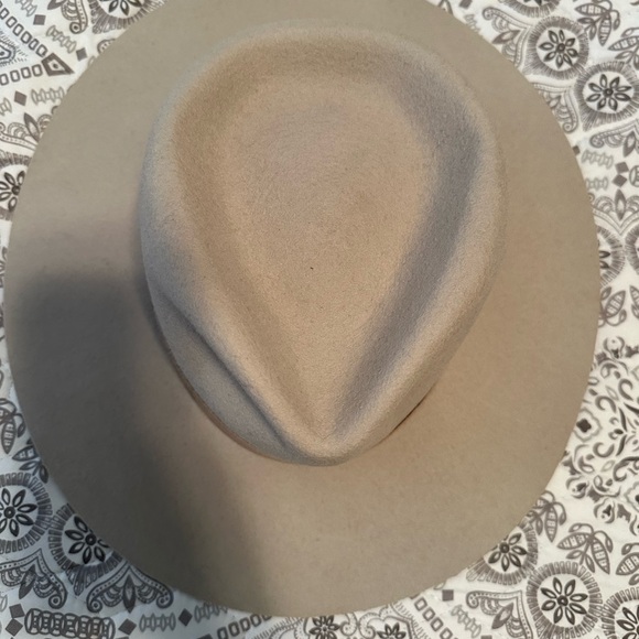 Gigi Pip Hat - Picture 4 of 5